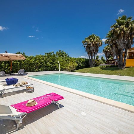 Villa Esmeralda Taviano  Luaran gambar