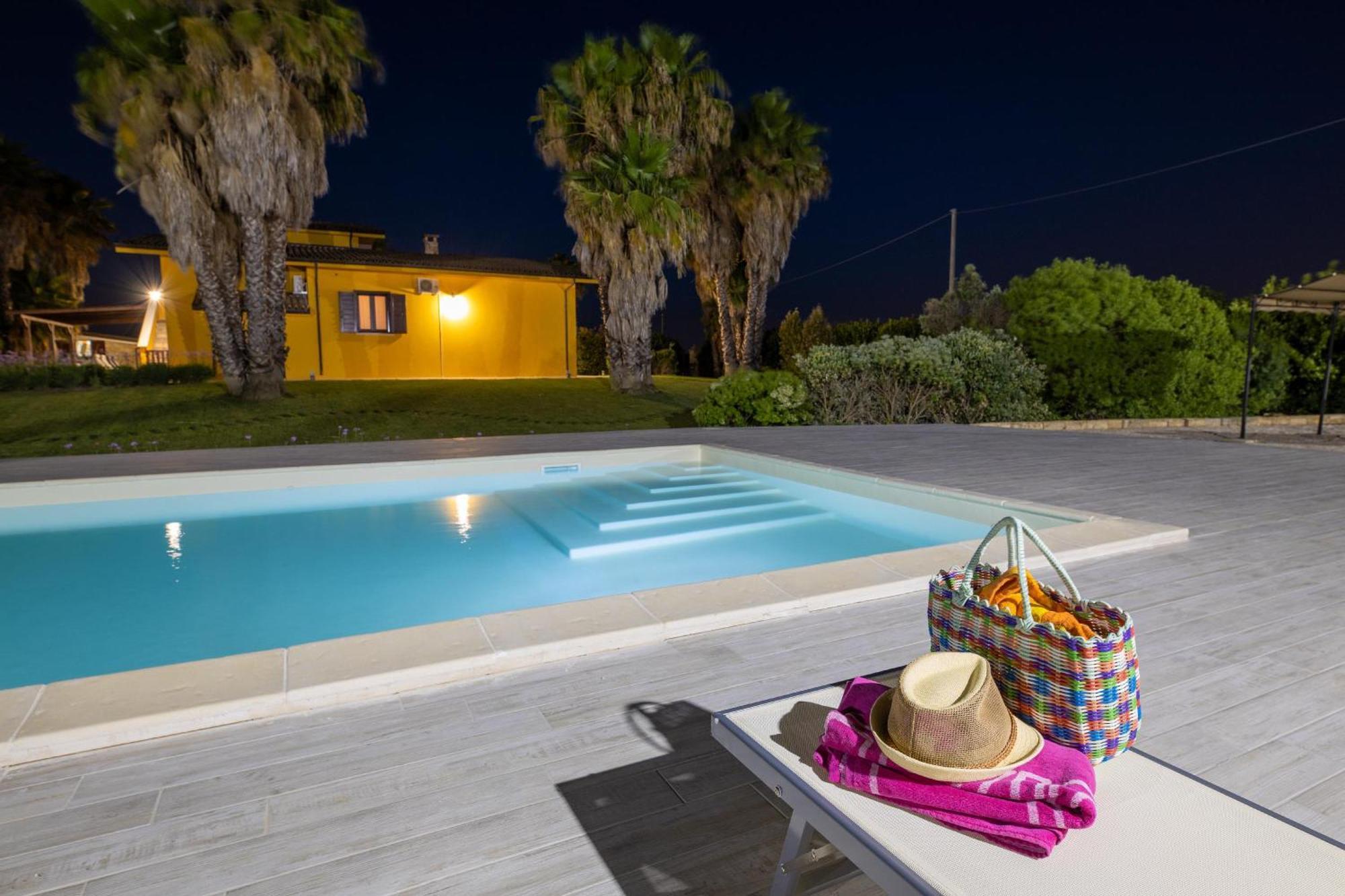Villa Esmeralda Taviano  Luaran gambar